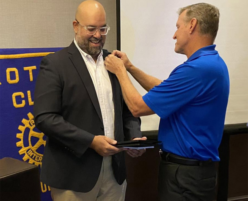 New Rotarian Nitin Jaitly being inducted as a new club member by Club Co-Treasurer Greg Gorski New Rotarian Nitin Jaitly being inducted as a new club member by Club Co-Treasurer Greg Gorski